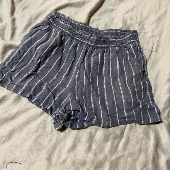 Universal Thread Pants - Universal Thread Gray Striped Women's Athletic Shorts